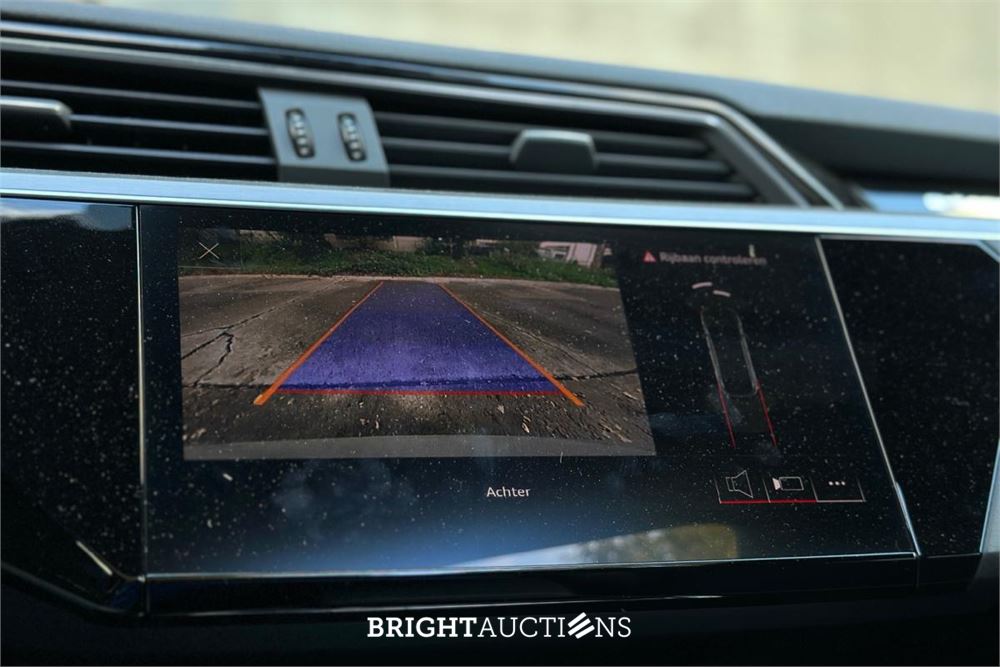 Audi e-tron Sportback 50 S edition Quattro 71 kWh 313pk 2021, T-261-RR