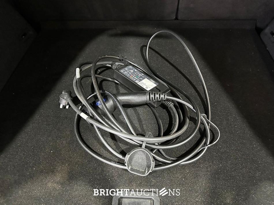 Ford Kuga 2.5 PHEV ST-Line 152pk 2021(Origineel-NL), L-467-SX