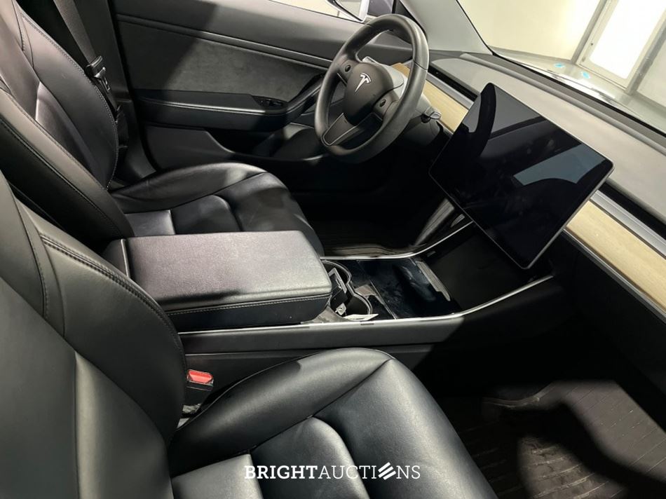 Tesla Model 3 RWD 60 kWh 283pk 2019 (Origineel-NL), G-290-BZ