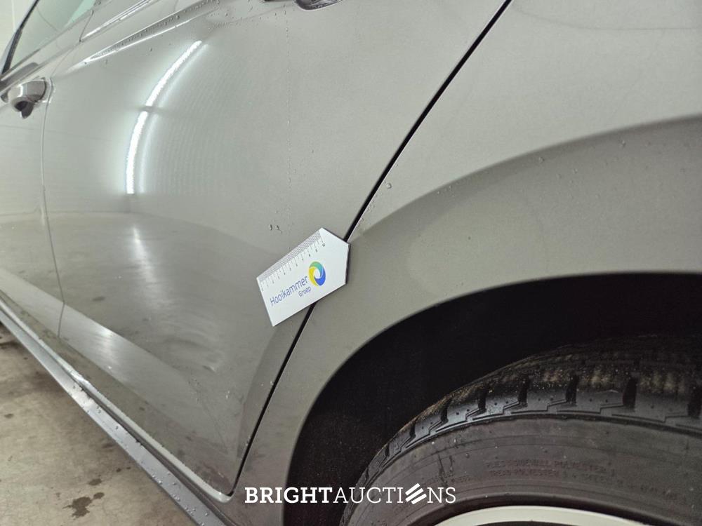 Volkswagen Polo GTI 2.0 TSI 200pk 2018, R-943-GD