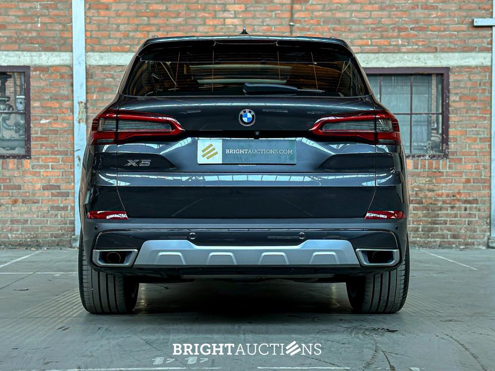 BMW X5 xDrive30d High Executive 265pk 2019, J-714-TF