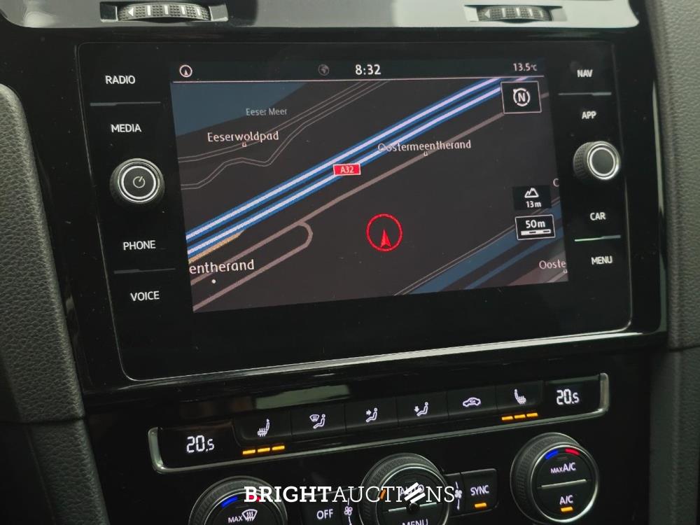 Volkswagen Golf Highline Business R 1.5 TSI 150pk 2018, X-726-KS