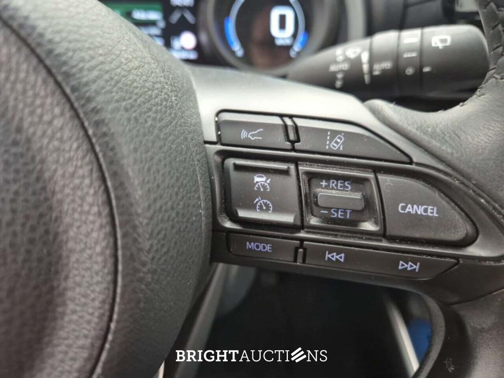 Toyota Yaris Vvt-I HYBRID Lounge 1.5 92pk 2021