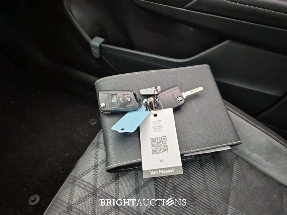 Volkswagen T-Roc R-Line Business 1.5 TSI DSG 150pk 2023 (Origineel-NL), S-317-PJ