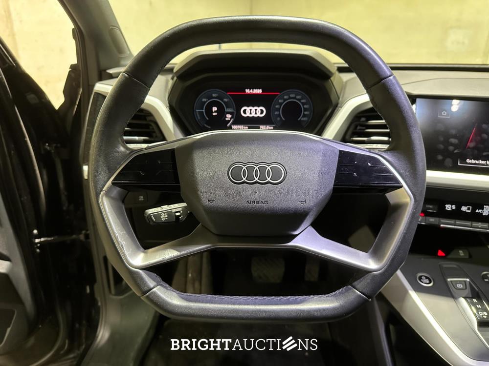 Audi Q4 e-tron 35 Edition 55 kWh 170pk 2022 (Origineel-NL), R-847-TD