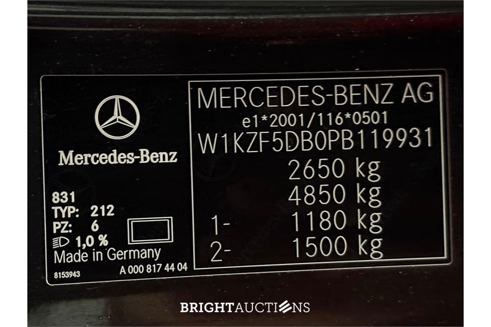 Mercedes-Benz e 300 e E-Klass AMG Line 333pk 2023 (Origineel-NL) E-klasse, R-732-XG
