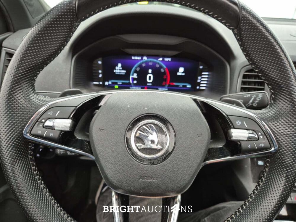 Škoda Karoq Sportline Business 1.5 TSI DSG 150pk 2022, S-582-JL