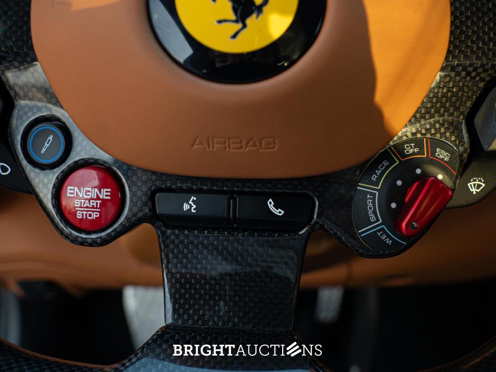 Ferrari 812 Superfast 6.5 V12 HELE -CARBON- 796pk 2020