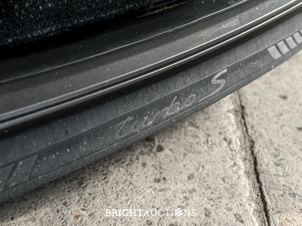 Porsche 911 991 Turbo S 3.8 6-cilinder Cabrio 560pk 2014 (Origineel-NL), NL-kenteken