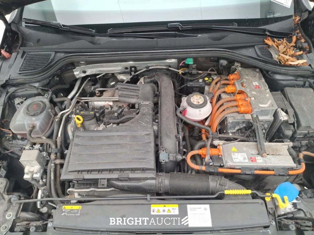 Volkswagen Golf Ehybrid GTE 1.4 258pk 2021 (Origineel-NL), L-384-GP