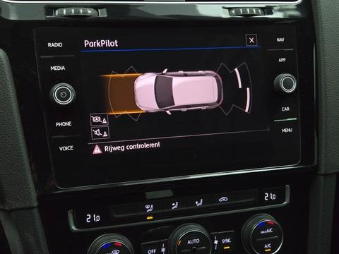 Volkswagen Golf Highline Business R 1.5 TSI 150pk 2019 (Origineel-NL), XG-637-X