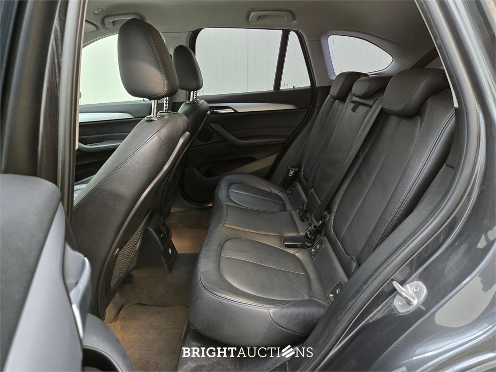 BMW X1 sDrive18d Corporate Lease Essential 150pk 2016 (Origineel-NL), HZ-429-Z