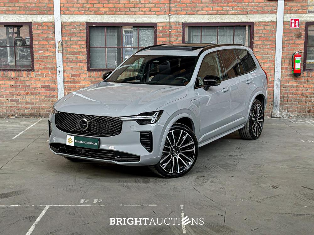 Volvo XC90 T8 AWD Plus Dark 457pk 2025 7-Persoons (1.100 KM) Fabrieksgarantie
