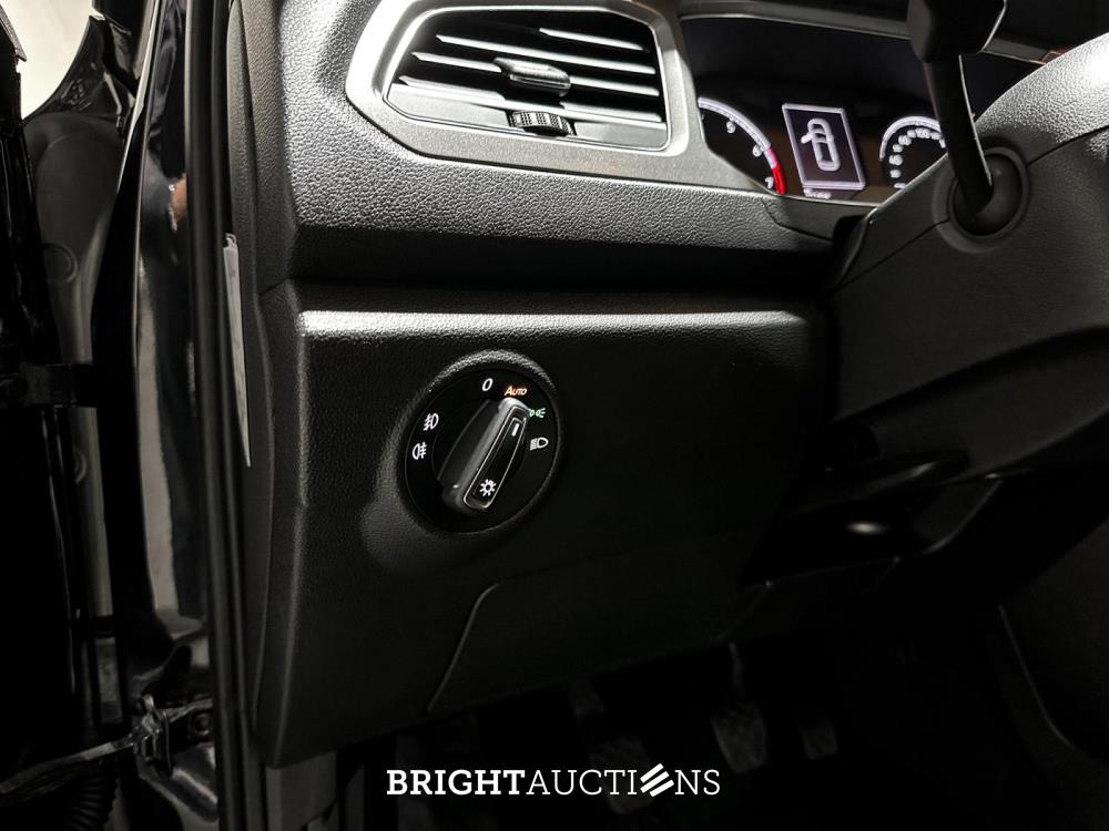 Volkswagen T-Roc 1.0 TSI Style Business 116pk 2020 (Origineel-NL), H-006-NL

