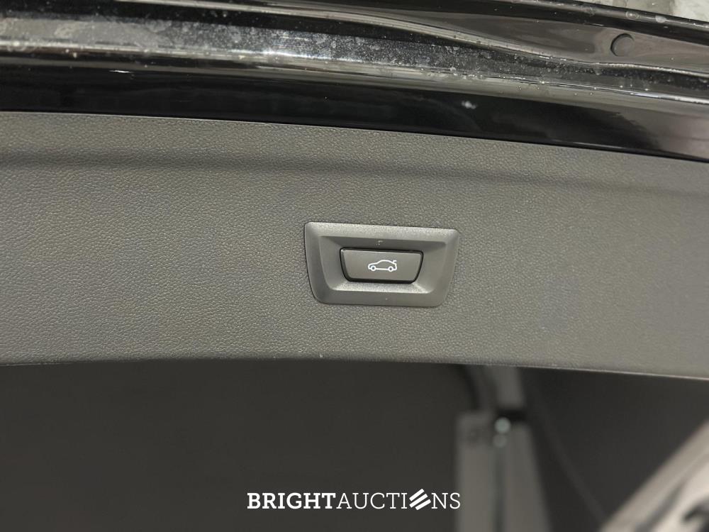 BMW iX xDrive40 Executive 77 kWh 326pk 2023 (Origineel-NL), T-756-HD