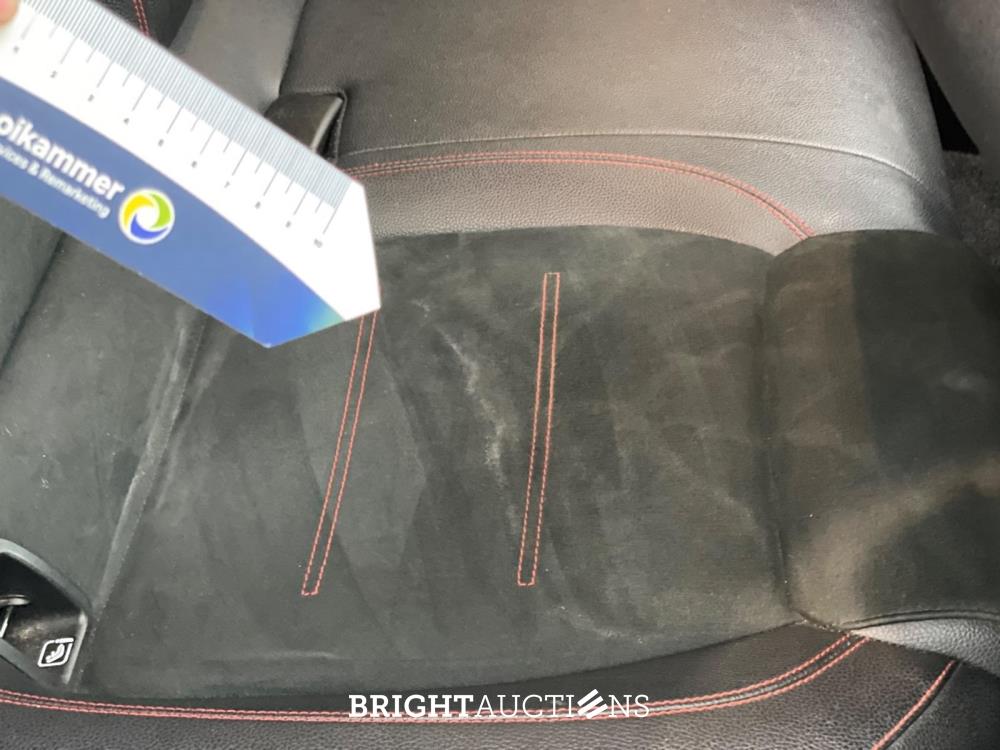 Mercedes-Benz A 180 Business Solution AMG Night Upgrade 136pk 2019 (Origineel-NL) A-klasse, ZN-716-K