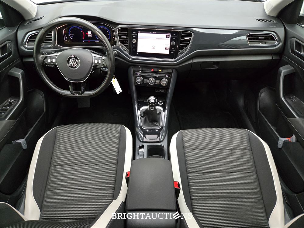 Volkswagen T-Roc Sport 1.5 TSI 150pk 2019 (Origineel-NL), XD-221-X