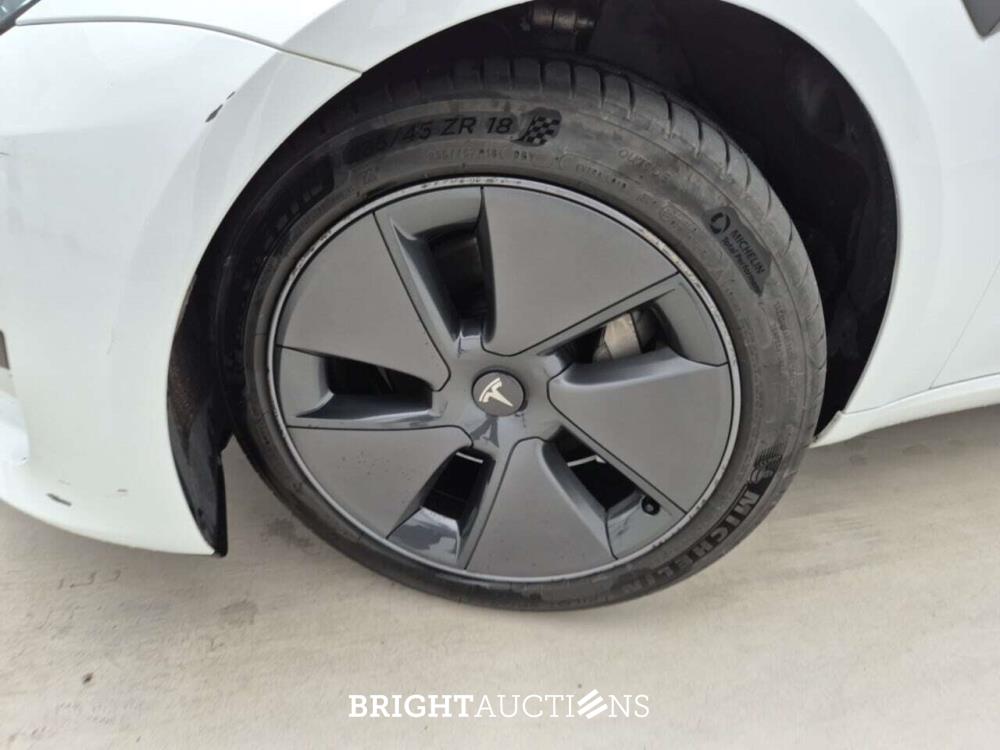 Tesla Model 3 Standard PLUS RWD 238pk 2022