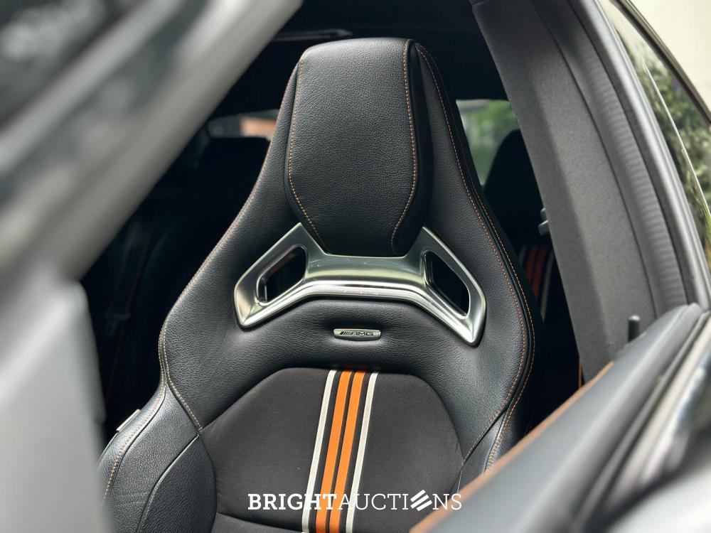 Mercedes-Benz CLA45 4Matic OrangeArt Edition CLA-klasse 360pk 2015, NL-Kenteken