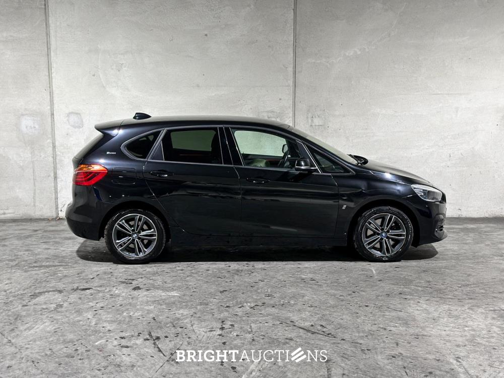 BMW 225xe Active Tourer iPerformance High Executive 2-serie 136pk 2019, P-518-JD