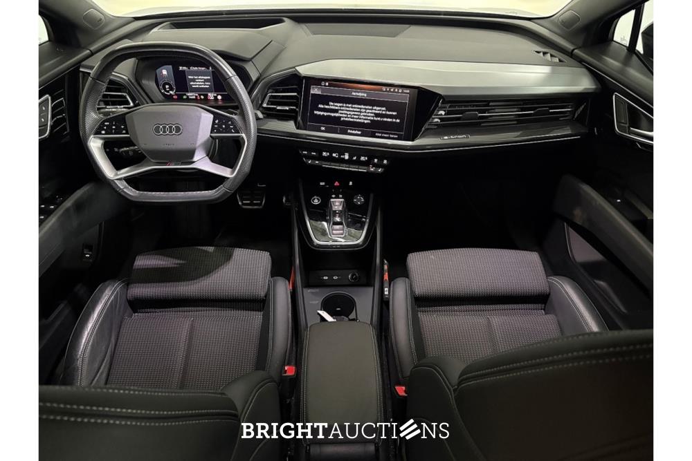 Audi Q4 Sportback 40 Launch edition S Competition 77 kWh 204pk 2022 (Origineel-NL), P-433-PR