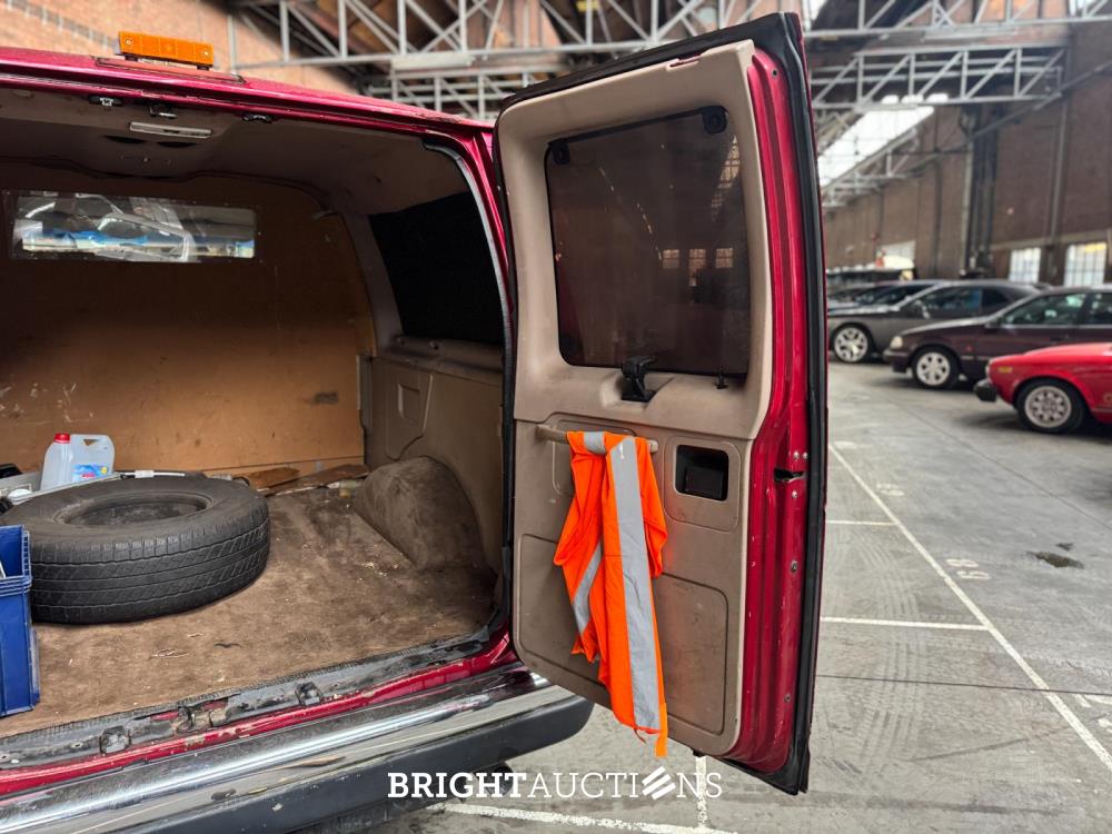 Ford E150 5.0 1993, 95-VH-NN