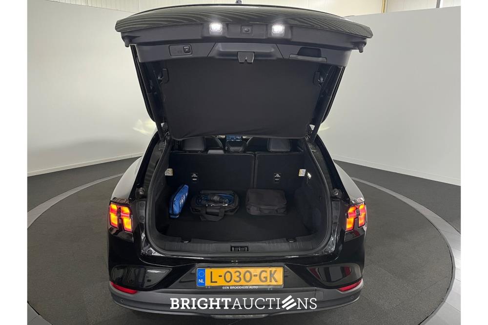 Ford Mustang RWD 75 kWh 258pk 2021 (Origineel-NL), L-030-GK