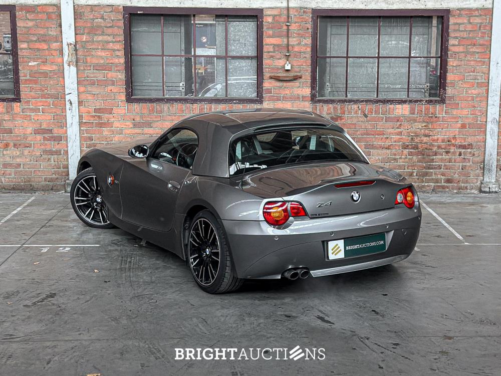 BMW Z4 Roadster 3.0i S 231pk 2004 (Hardtop + Softtop) Origineel-NL, 36-NV-HZ Youngtimer
