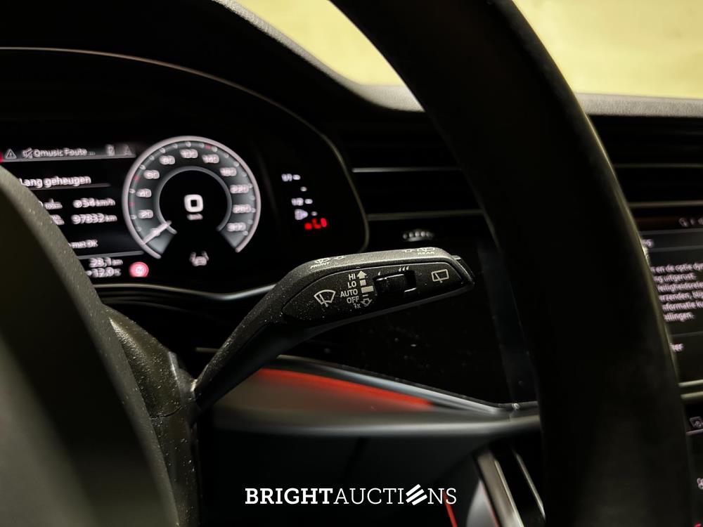 Audi Q7 55 TFSI e Quattro Pro Line Plus 3.0 380pk 2020, N-611-PF