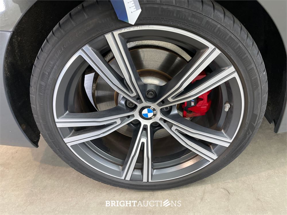 BMW 330e 3-serie eDrive Edition 296pk 2020 (Origineel-NL) 3-Serie, J-751-TG