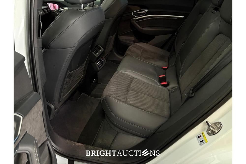 Audi e-tron 55 S edition Quattro 95 kWh 408pk 2022 (Origineel-NL), S-713-BN