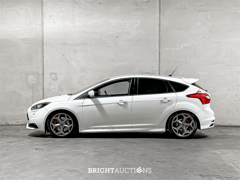 Ford Focus 2.0 EcoBoost ST-2 250pk 2013, G-282-BN