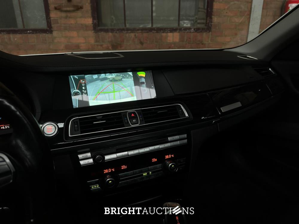 BMW ActiveHybrid7 F04 4.4 V8 465pk 2011 F04 Youngtimer