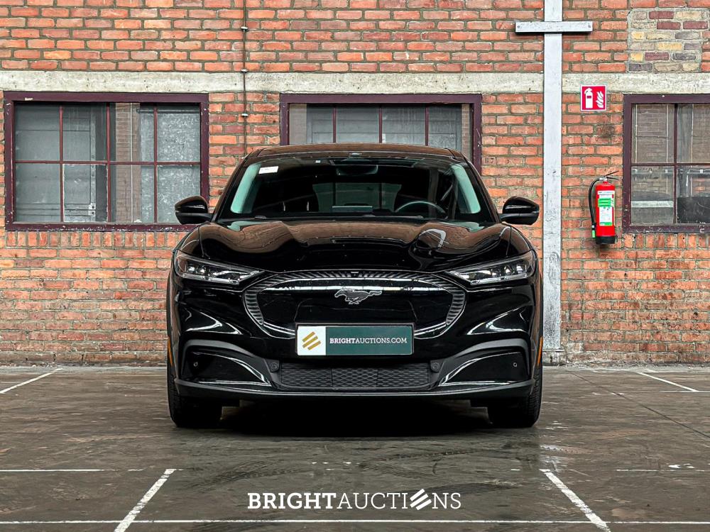 Ford Mustang Mach-E RWD 75 kWh 269pk 2021 (Origineel-NL + 1e eigenaar), N-361-JS