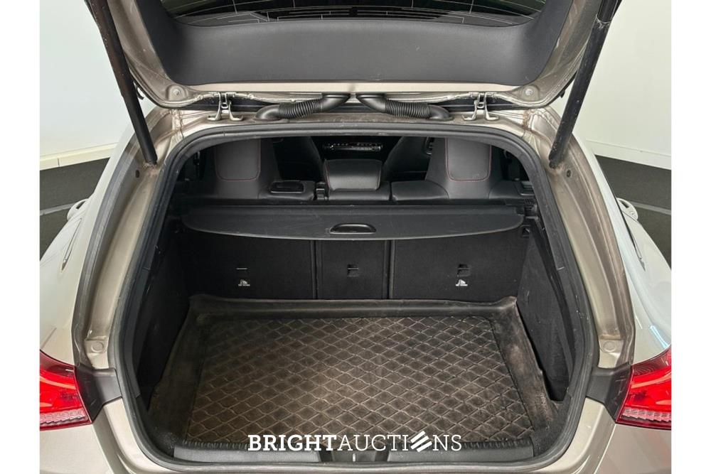 Mercedes-Benz CLA 180 Business Solution AMG 136pk 2021 (Origineel-NL) CLA-Klasse, K-212-LG