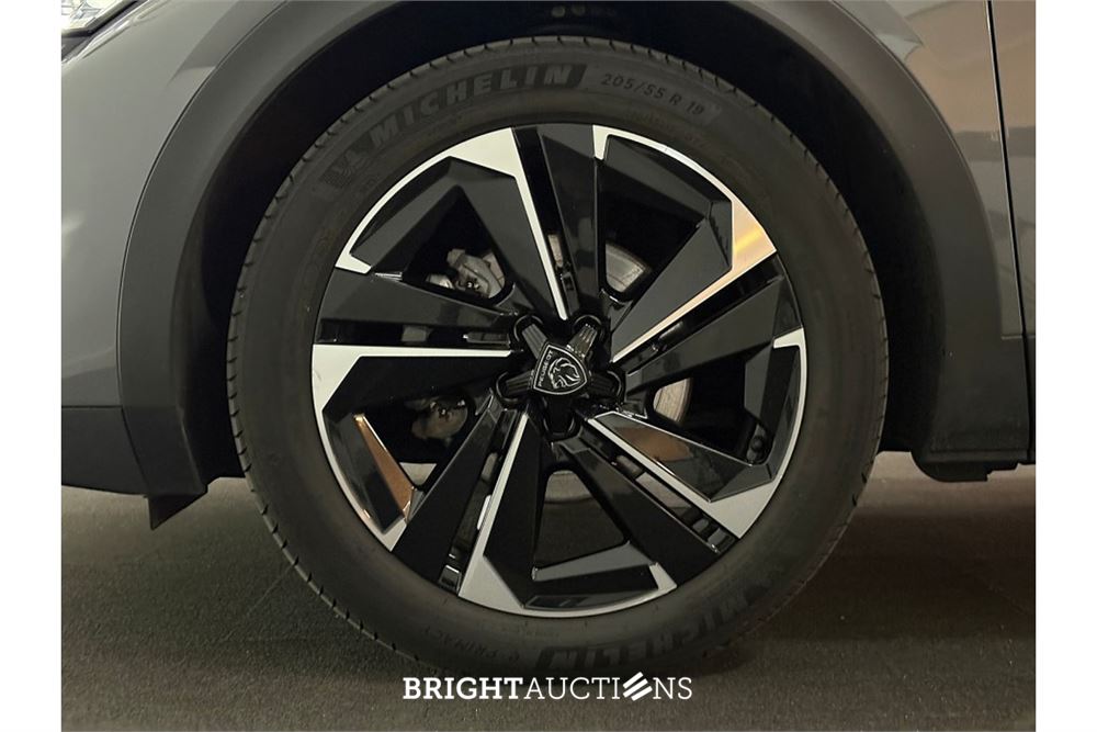 Peugeot 408 Hybrid 145 e-DCS6 Allure 1.2 156pk 2025 (Origineel-NL), HHK-99-H
