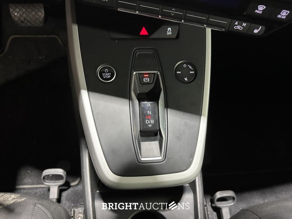 Audi Q4 e-tron 35 Edition 55 kWh 170pk 2022 (Origineel-NL), R-847-TD