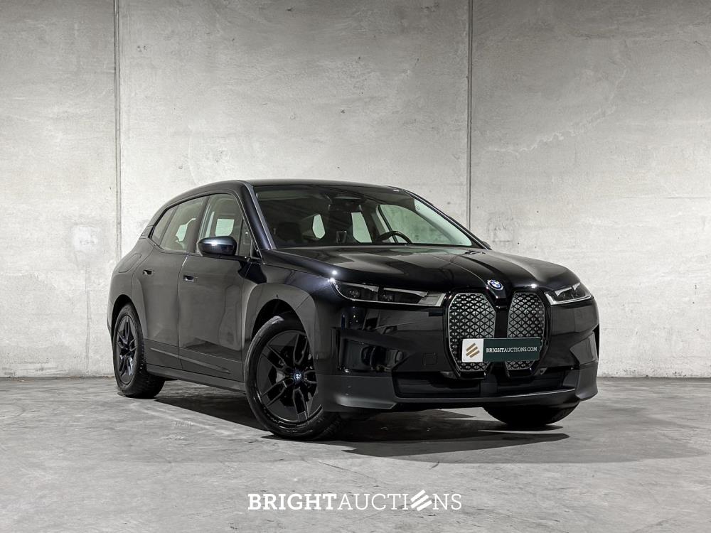 BMW iX xDrive40 Executive 77 kWh 326pk 2023 (Origineel-NL), T-756-HD