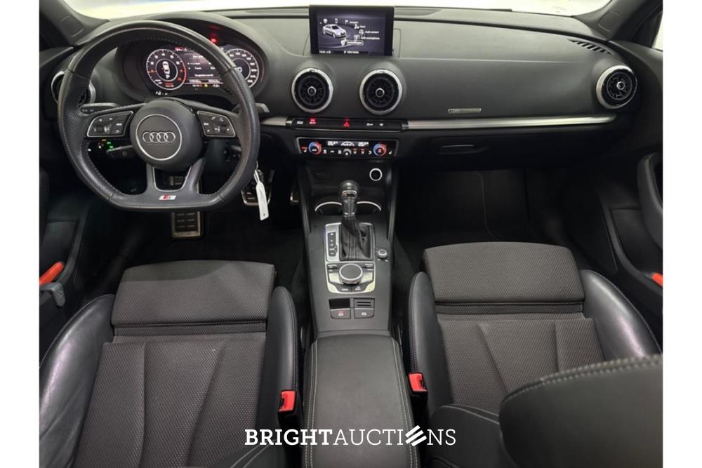 Audi A3 Limousine 35 CoD Advance Sport TFSI 150pk 2019 (Origineel-NL), ZL-485-D