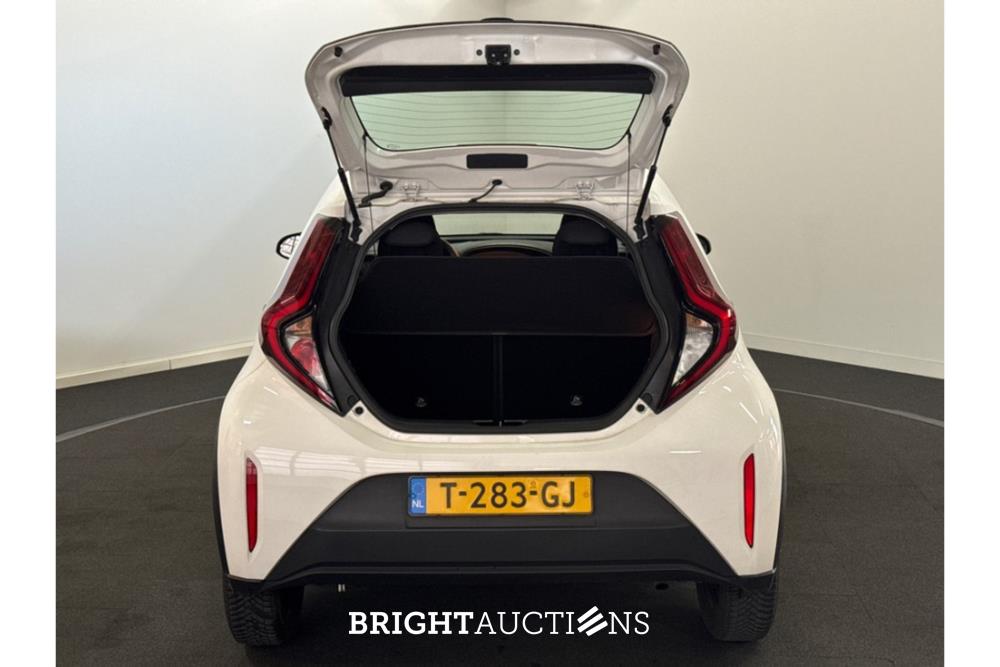 Toyota Aygo-X VVT-i MT 1.0 72pk 2023 (Origineel-NL), T-283-GJ