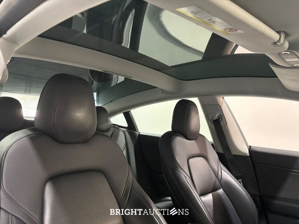Tesla Model 3 Standard RWD Plus 60 kWh 238pk 2019 (Origineel-NL), G-097-DX