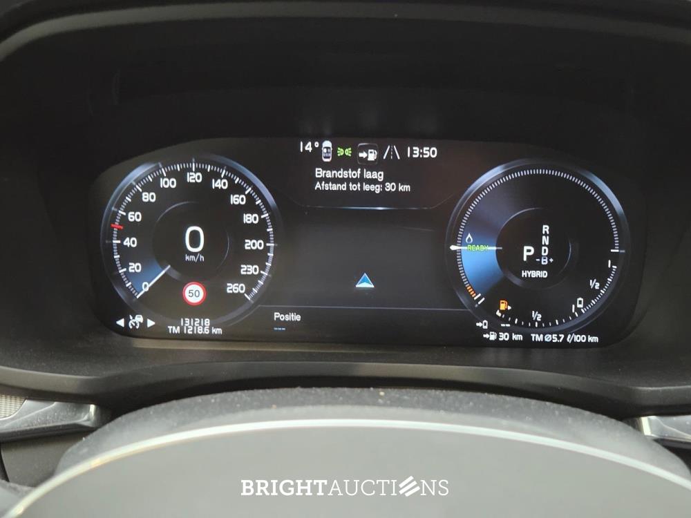 Volvo V60 T6 Recharge R-Design 2.0 AWD 398pk 2022 (Origineel-NL), P-467-DX