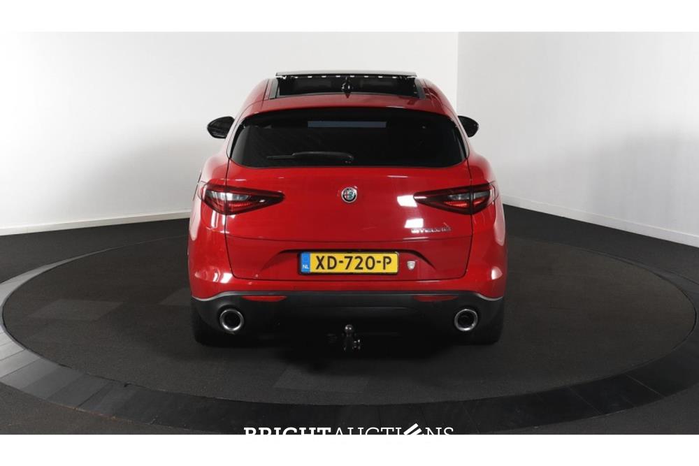 Alfa Romeo Stelvio 2.2d Super 2.2 150pk 2018, XD-720-P