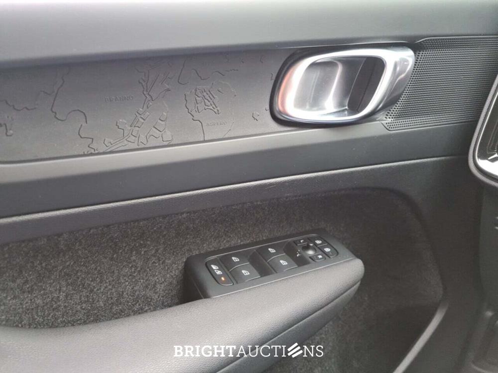 Volvo XC40 Recharge PLUS 70 kWh 231pk 2022 (Origineel-NL), R-756-TS