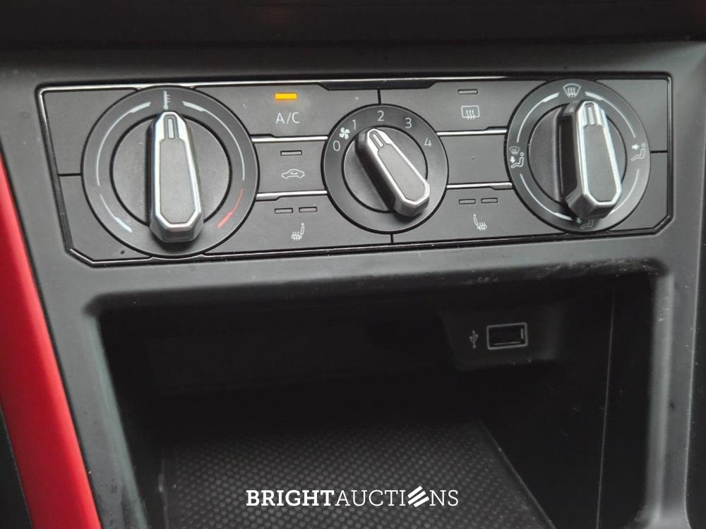 Volkswagen Polo GTI 2.0 TSI 200pk 2018, R-943-GD