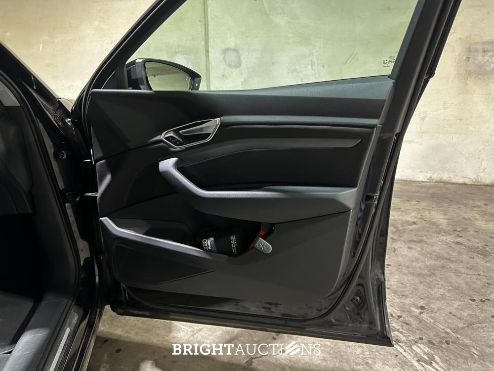 Audi e-tron 50 Quattro Launch Edition 71 kWh 313pk 2019 (Origineel-NL), G-370-ZV