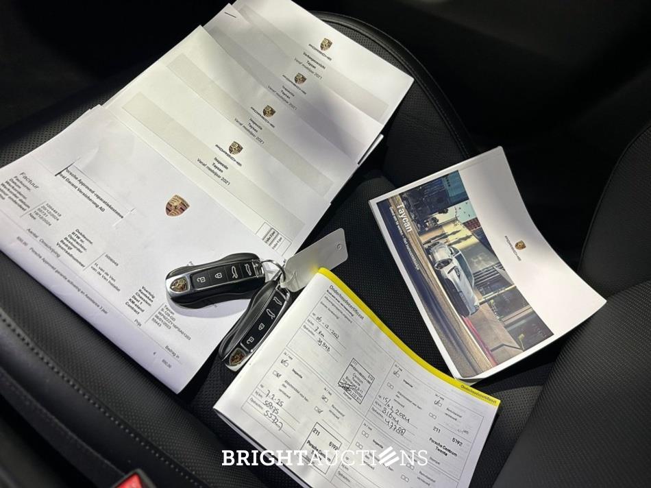 Porsche Taycan Performance Plus 93 kWh 381pk 2023, S-120-GD