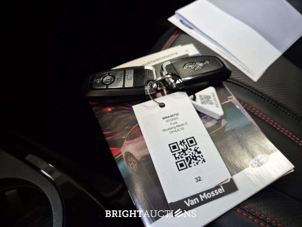 Ford Mustang Mach-E AWD 75 kWh 269pk 2021 (Origineel-NL), N-156-VG