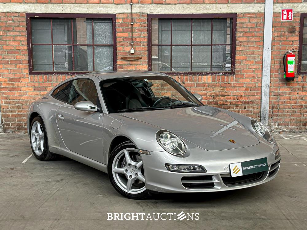 Porsche 911 Carrera 3.6 997 Coupé 325pk 2004 Youngtimer