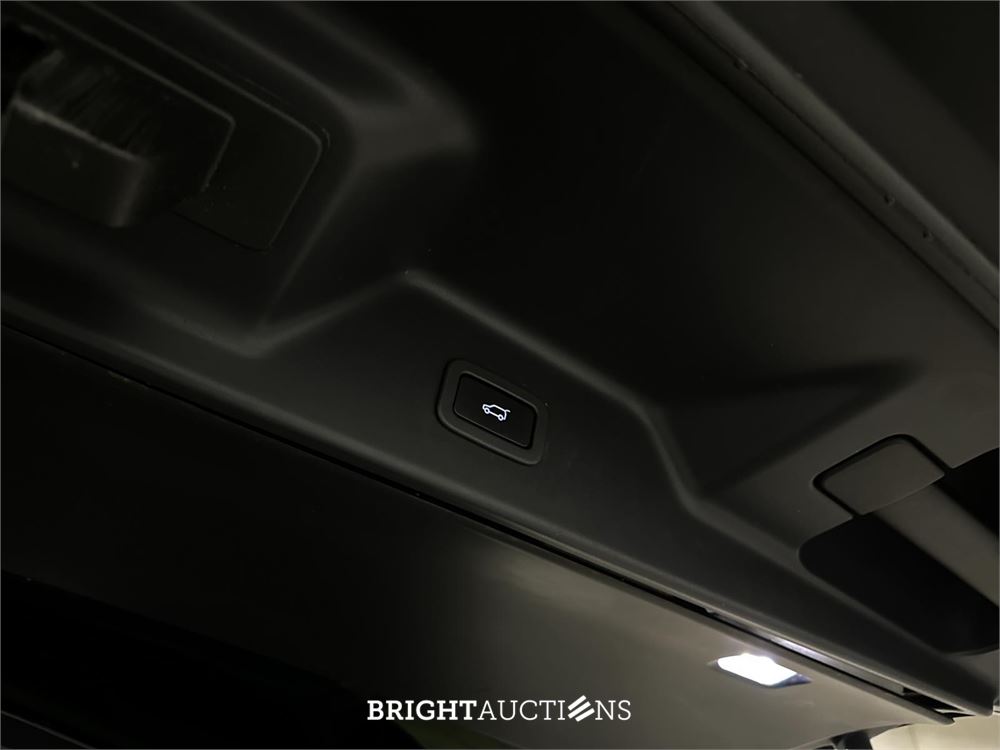 Land Rover Range Rover P565 SVAutobiography Dynamic Black 5.0 V8 566pk 2020, L-286-BT